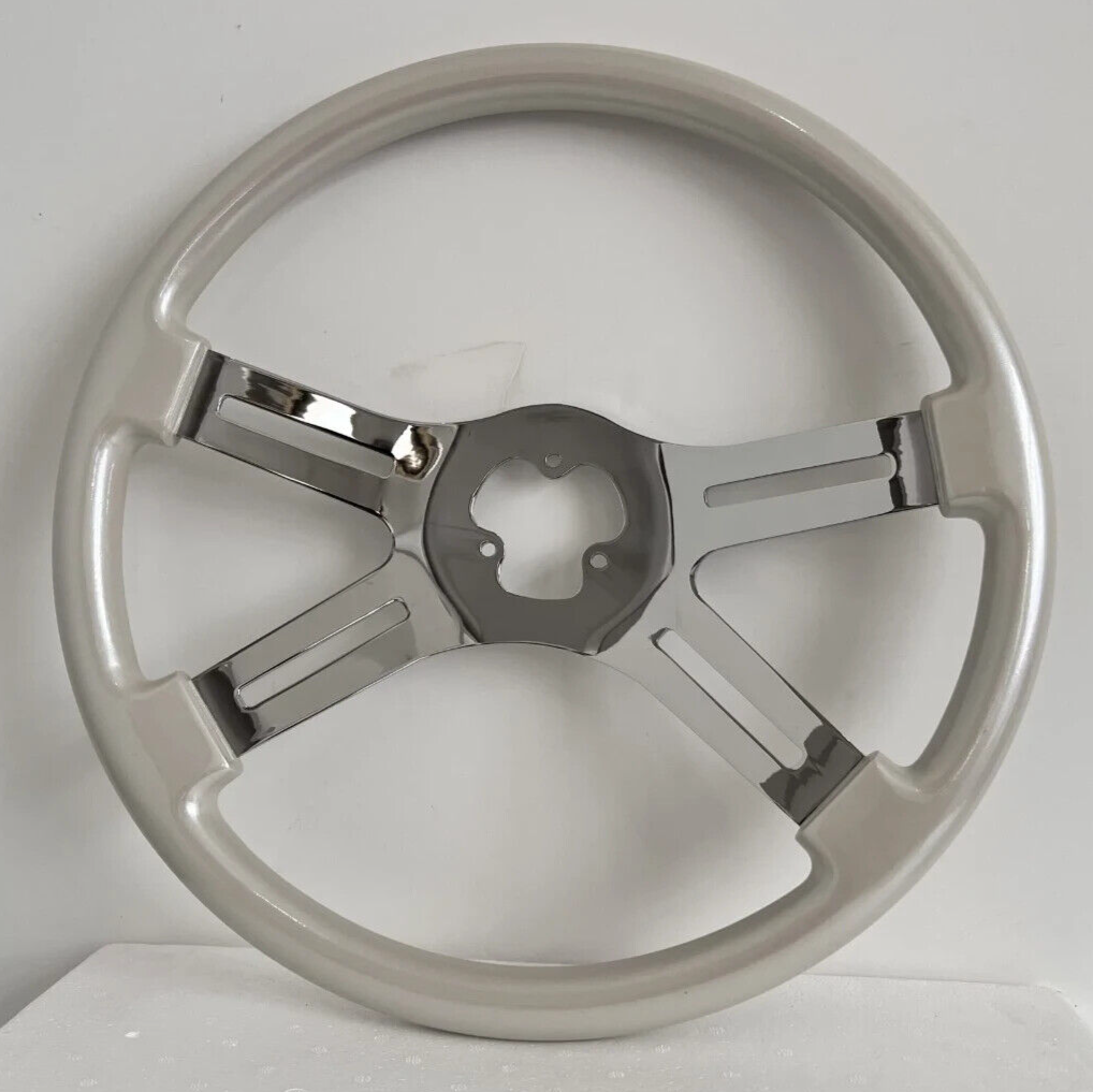 Steering Wheel & Hub, PEARL WHITE 4spoke. Freightliner,Kenworth,Mack